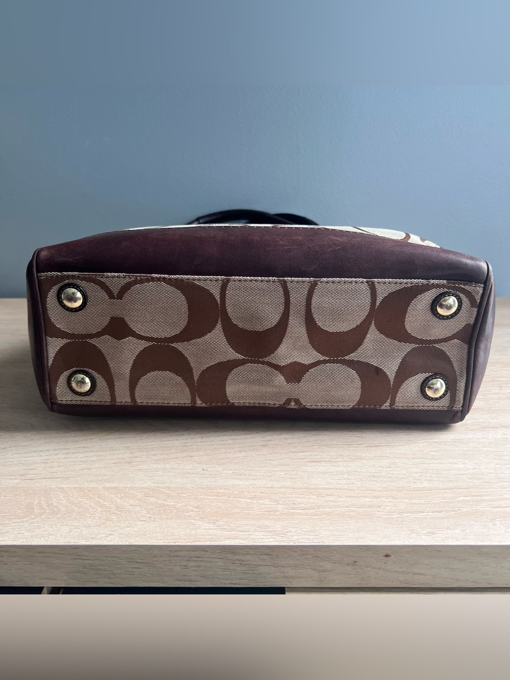 Coach Hamptons Signature Madeline Satchel - Picture 5 of 6